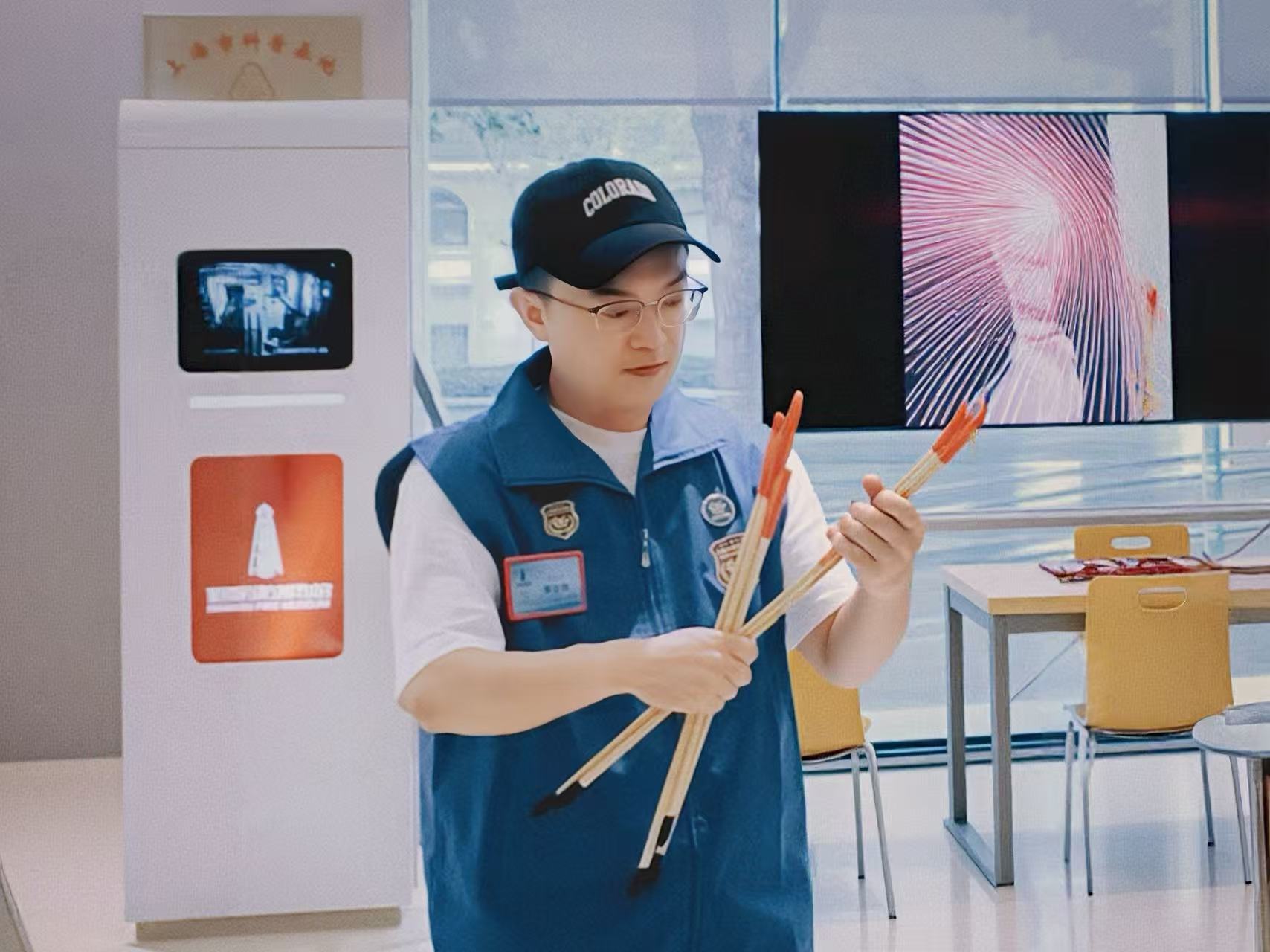 85后沪漂青年:关爱特殊群体,守护少年的你(上海歌舞团-李宗博)【工作照】 (3).jpg 85后沪漂青年:关爱特殊群体,守护少年的你(上海歌舞团-李宗博)【工作照】 (3).jpg