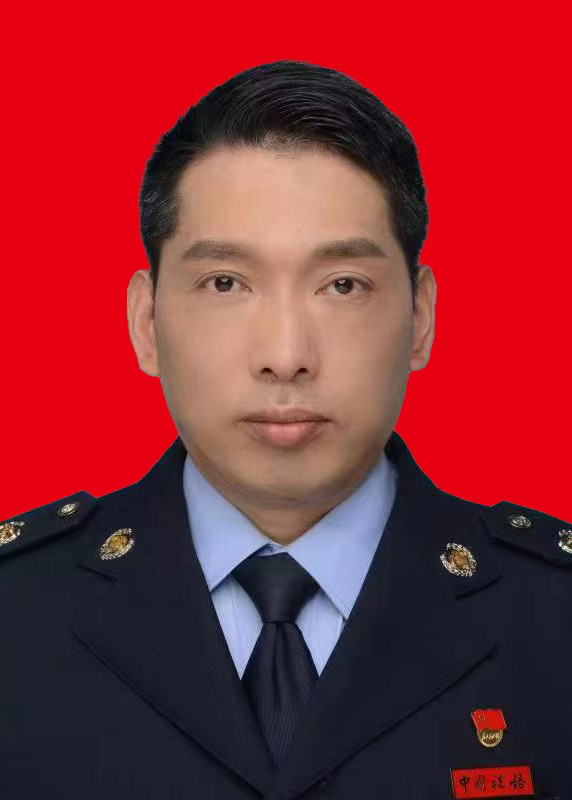 上海市 孝老爱亲 彭卫.jpg