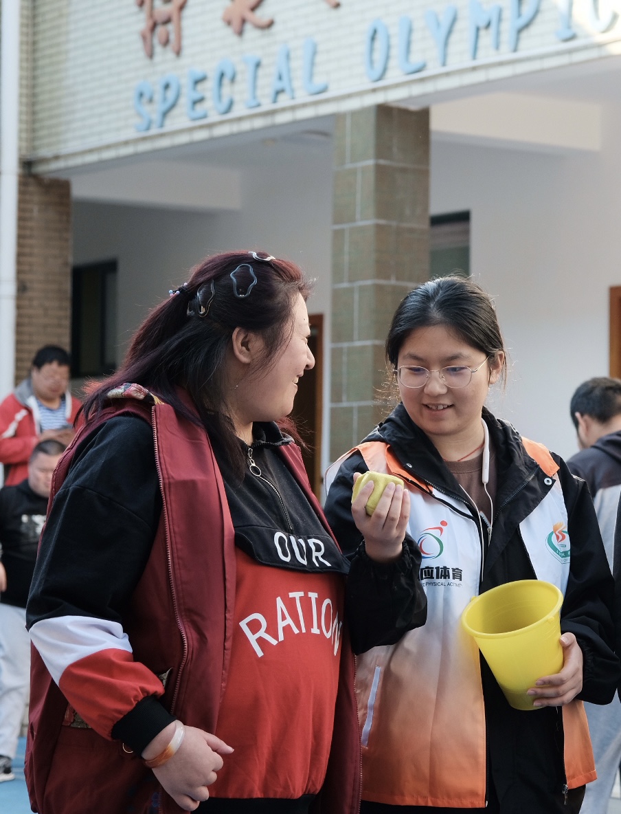 服务2.jpg 服务2.jpg